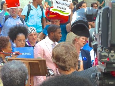 cynthia nixon photos jumaane williams photos