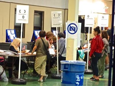2018 nys democratic primary in nyc nys elections voting booth photos